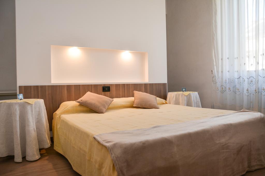 One-Bedroom Apartment,395299002:JPEG